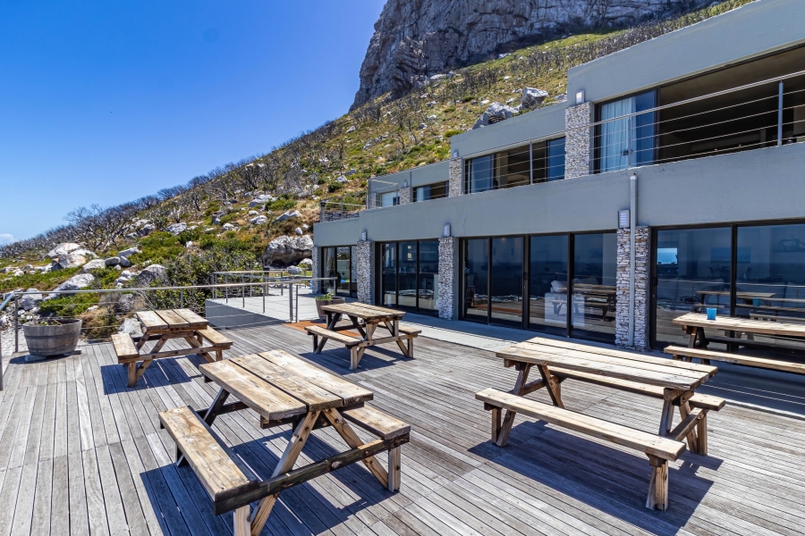 8 Bedroom Property for Sale in Pringle Bay Western Cape